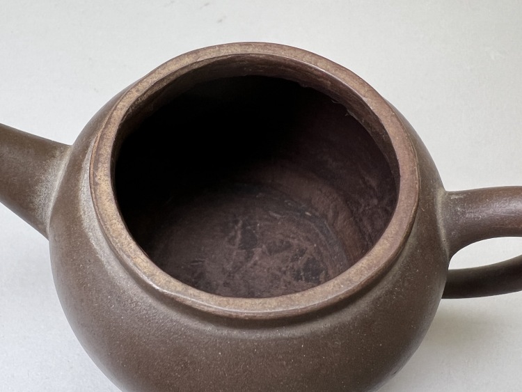 LOT 0447 葛明昌 紫砂壺