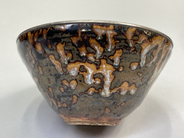 LOT 0724 北宋吉州窯玳瑁天目盞 LOT 0724 北宋吉州窯玳瑁天目盞
