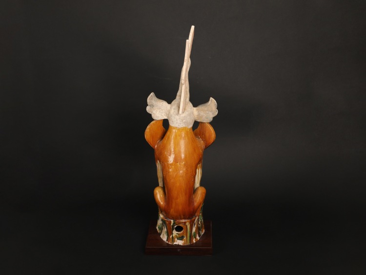 LOT 1628 唐 三彩鎮墓獸-魌頭 LOT 1628 唐 三彩鎮墓獸-魌頭