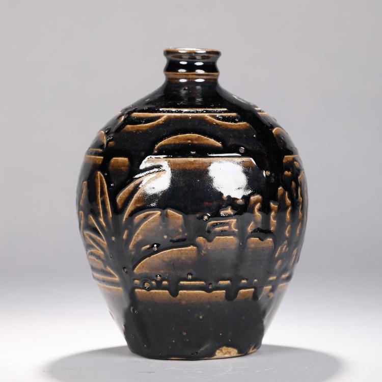 LOT 620 元 磁州窯劃花小噂